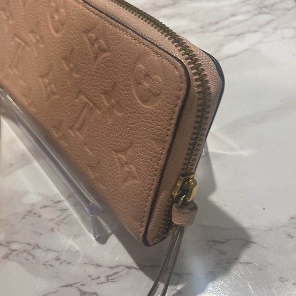 LOUIS VUITTON ✨PINK EMPREINTE WALLET - Picture 3 of 9